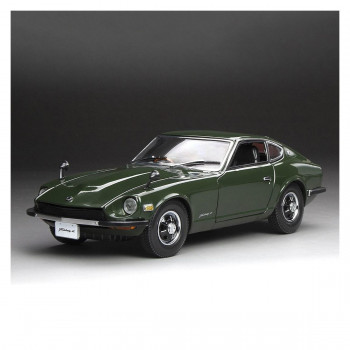 サンスター 1/18スケール フェアレディ Z (S30) 70 ダークグリーン RHD 3514R