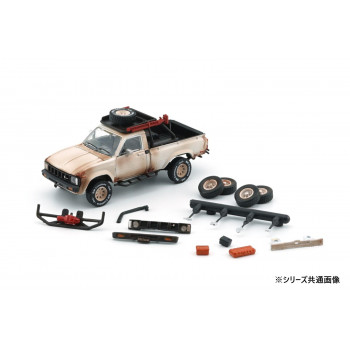 BM　CREATIONS　1/64スケール　トヨタ　ハイラックス　N60N70　80　錆仕様　マットホワイト　アクセサリー付　LHD　64B0359