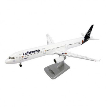 HOGAN　WINGS　B　1/200スケール　A321　ルフトハンザ　Flensburg　ランディングギア・スタンド付属　DLH016