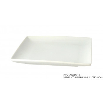 ホワイト　スクエアプレート 17cm 704005