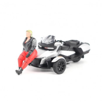DIECAST MASTERS カンナム スパイダーRT シルバー フィギュア付 1/32スケール 60016