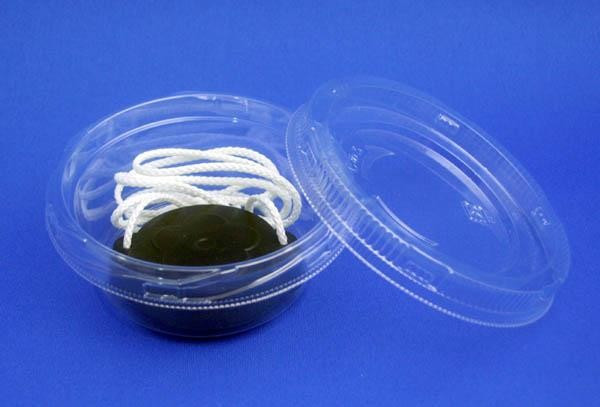※使用後の保管に便利なスクリューケース付き。