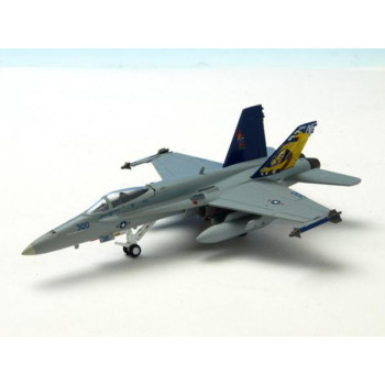 7570 F/A-18C ホーネット アメリカ海軍 VFA-192 NF300 CAG 2003 1/200スケール